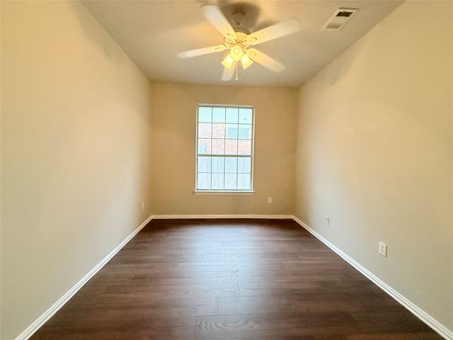 536 Pinnacle Drive, Cedar Hill, TX 75104