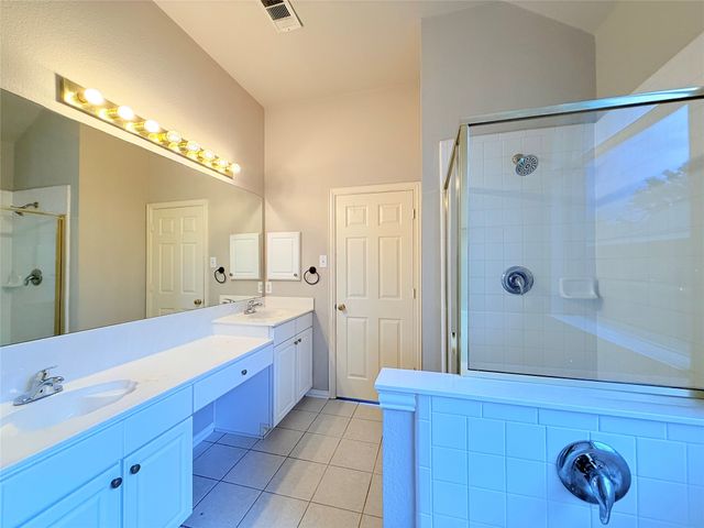 536 Pinnacle Drive, Cedar Hill, TX 75104