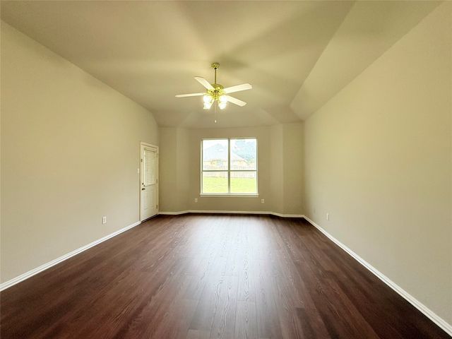 536 Pinnacle Drive, Cedar Hill, TX 75104