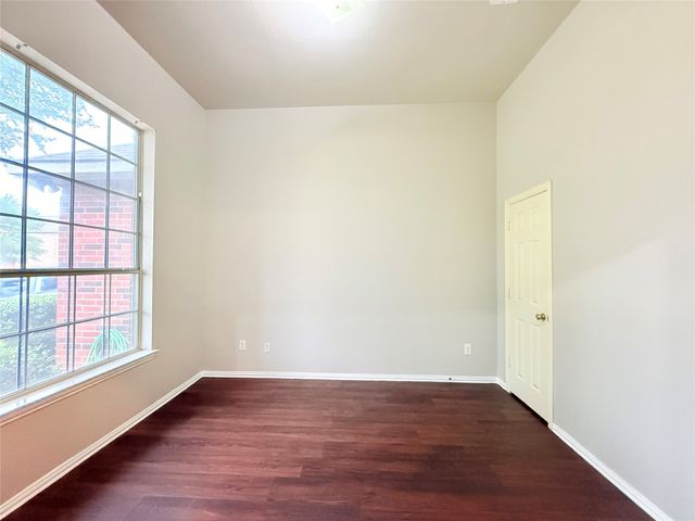 536 Pinnacle Drive, Cedar Hill, TX 75104