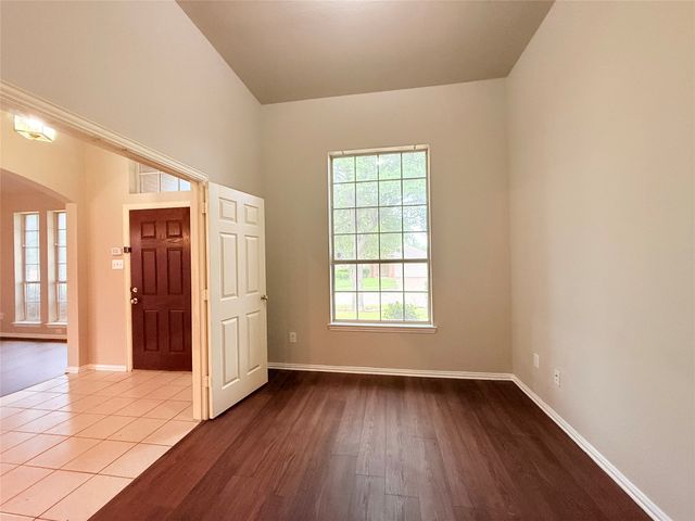 536 Pinnacle Drive, Cedar Hill, TX 75104