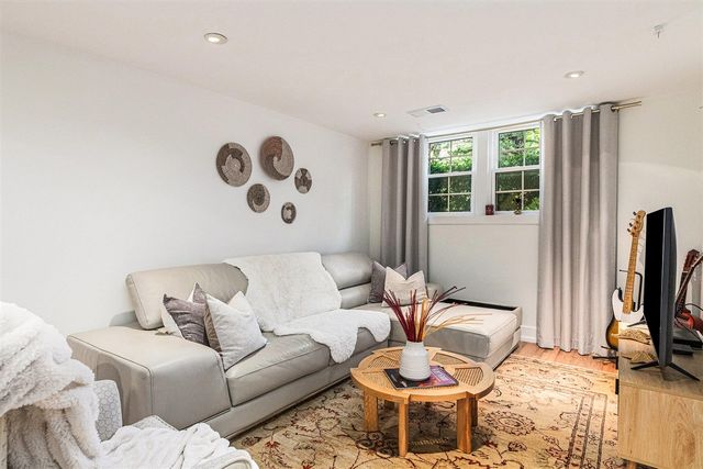 819 W Michigan Street, New Buffalo, MI 49117