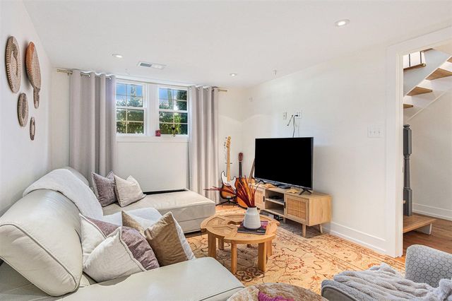 819 W Michigan Street, New Buffalo, MI 49117