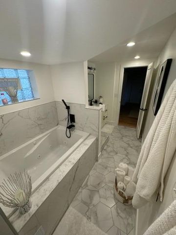 819 W Michigan Street, New Buffalo, MI 49117