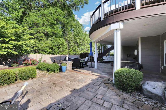 8227 SAINT FRANCIS DR, Severn, MD 21144