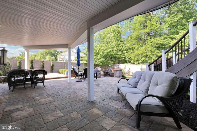 8227 SAINT FRANCIS DR, Severn, MD 21144
