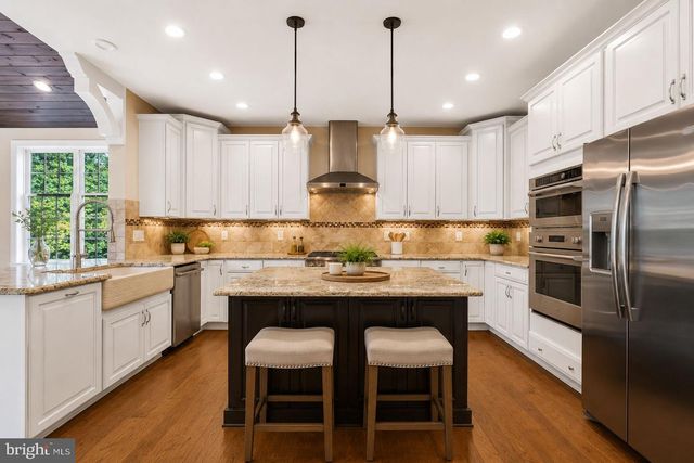 8227 SAINT FRANCIS DR, Severn, MD 21144