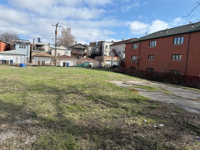 310 W 24th Place, Chicago, IL 60616