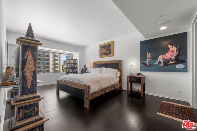 10520 Wilshire Boulevard 802, Los Angeles, CA 90024
