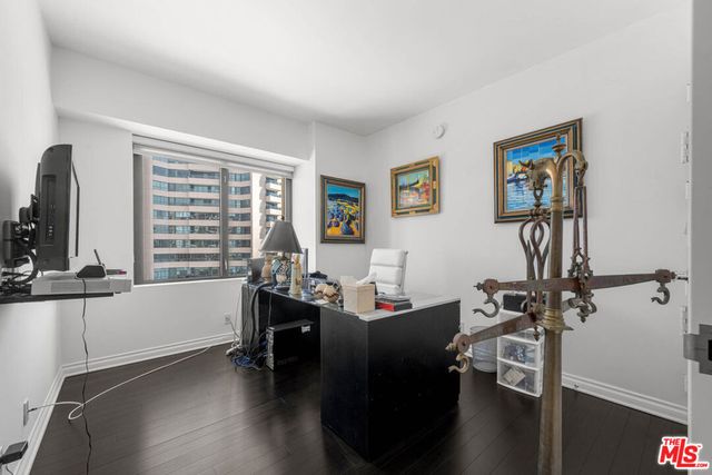 10520 Wilshire Boulevard 802, Los Angeles, CA 90024