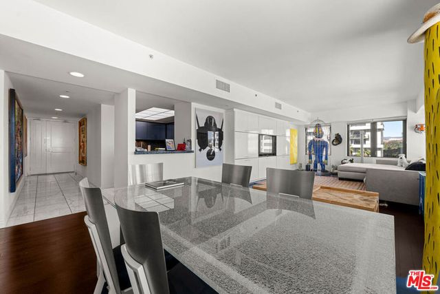 10520 Wilshire Boulevard 802, Los Angeles, CA 90024