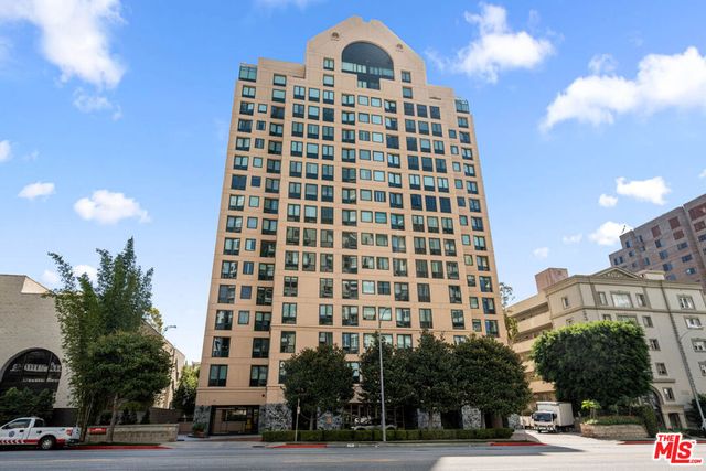 10520 Wilshire Boulevard 802, Los Angeles, CA 90024
