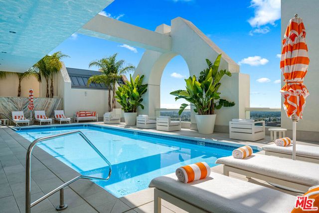 10520 Wilshire Boulevard 802, Los Angeles, CA 90024