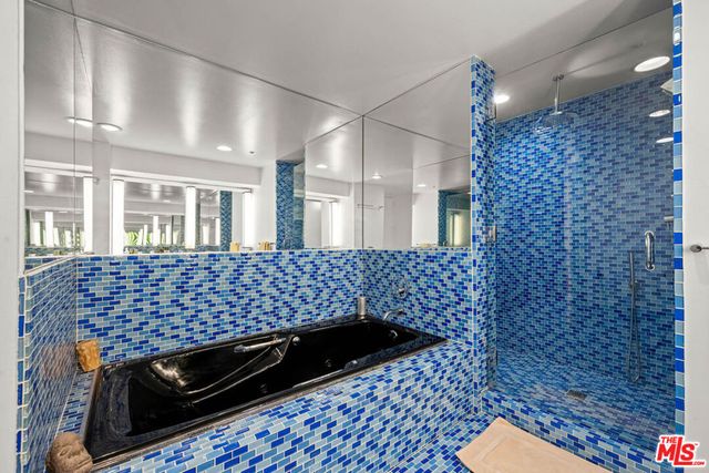 10520 Wilshire Boulevard 802, Los Angeles, CA 90024