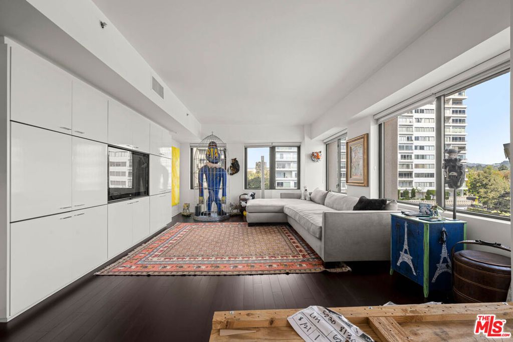 10520 Wilshire Boulevard 802, Los Angeles, CA 90024 — photo 3