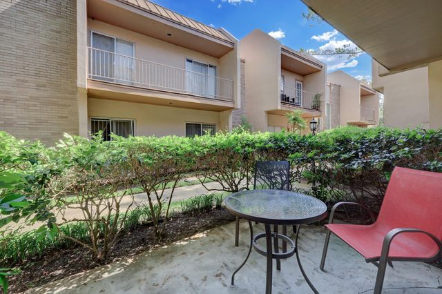 1115 Augusta Drive 29, Houston, TX 77057