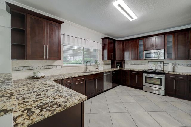 1115 Augusta Drive 29, Houston, TX 77057