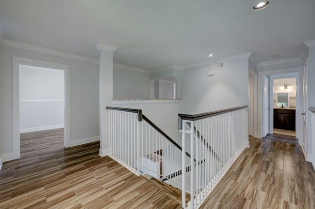 1115 Augusta Drive 29, Houston, TX 77057