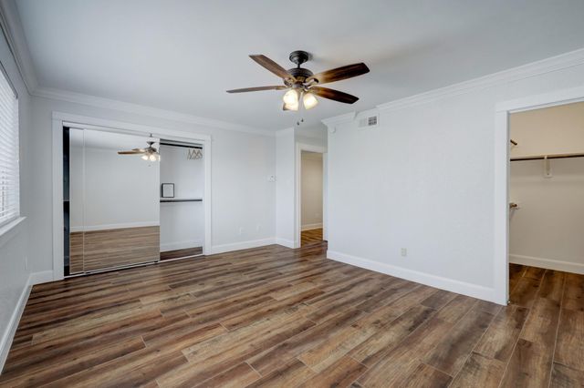 1115 Augusta Drive 29, Houston, TX 77057