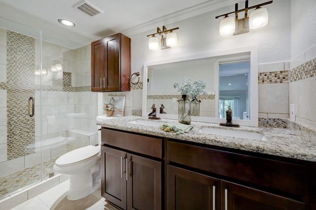 1115 Augusta Drive 29, Houston, TX 77057