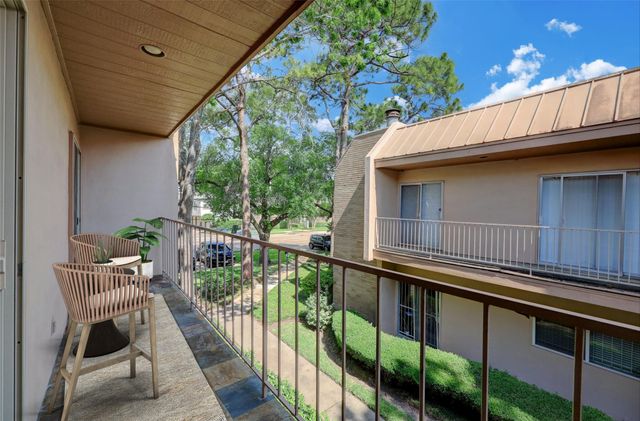 1115 Augusta Drive 29, Houston, TX 77057