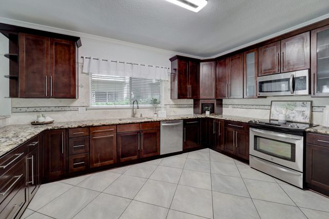 1115 Augusta Drive 29, Houston, TX 77057