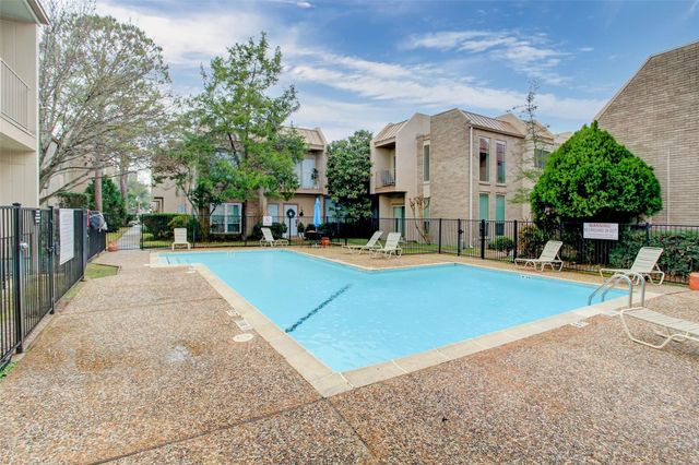 1115 Augusta Drive 29, Houston, TX 77057