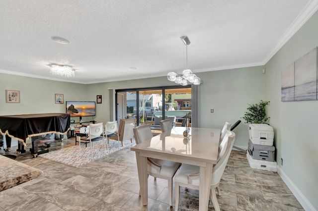 732 NE 12th Terrace 6, Boynton Beach, FL 33435