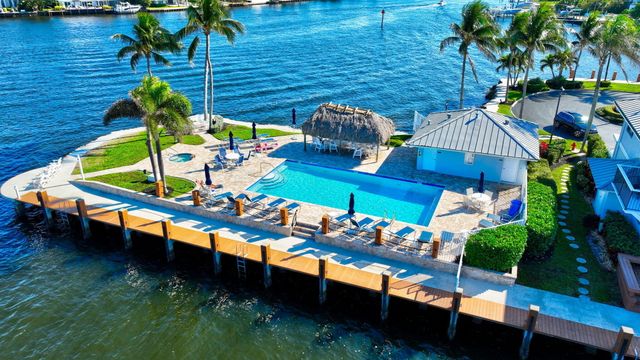 732 NE 12th Terrace 6, Boynton Beach, FL 33435