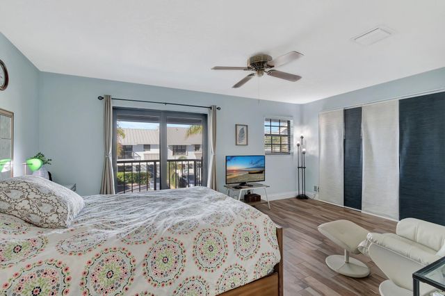 732 NE 12th Terrace 6, Boynton Beach, FL 33435