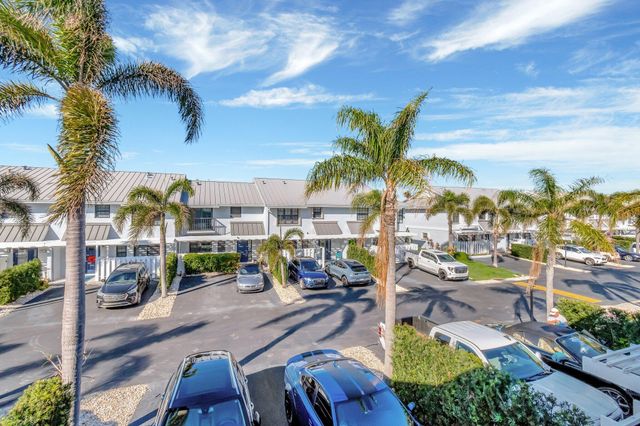 732 NE 12th Terrace 6, Boynton Beach, FL 33435
