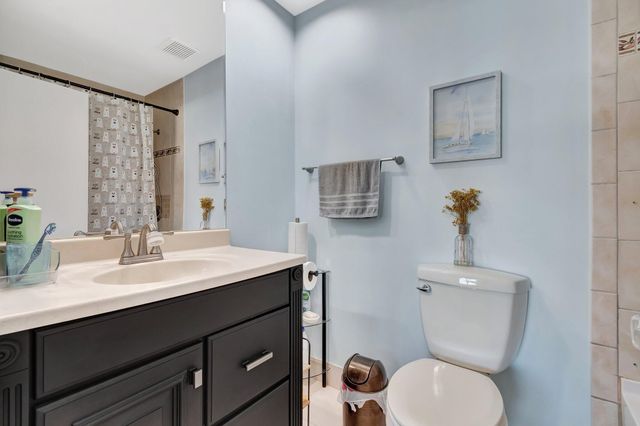 732 NE 12th Terrace 6, Boynton Beach, FL 33435
