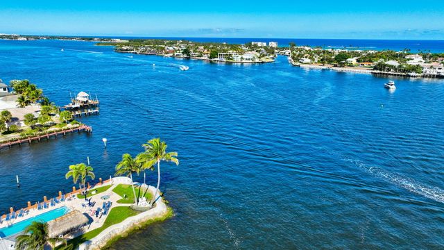 732 NE 12th Terrace 6, Boynton Beach, FL 33435