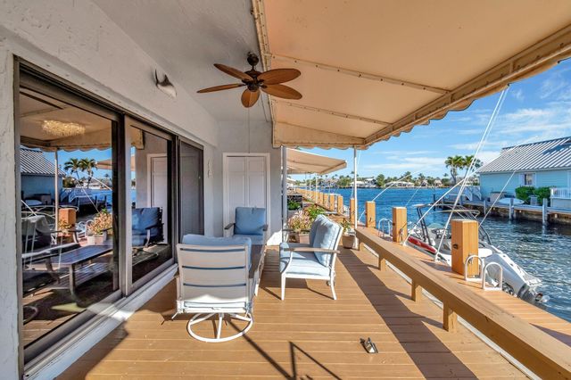 732 NE 12th Terrace 6, Boynton Beach, FL 33435