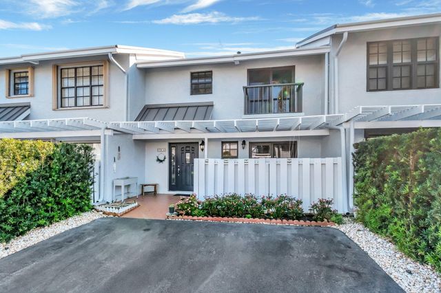 732 NE 12th Terrace 6, Boynton Beach, FL 33435