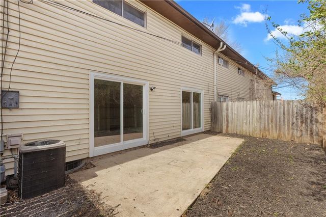 813 N 70th Street, Kansas City, KS 66112