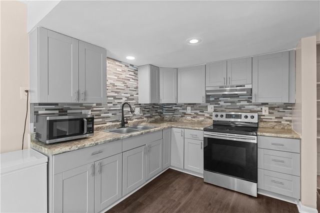 813 N 70th Street, Kansas City, KS 66112