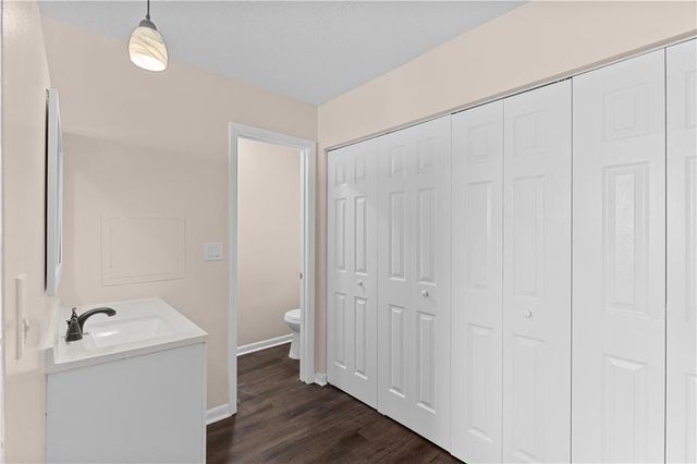 813 N 70th Street, Kansas City, KS 66112