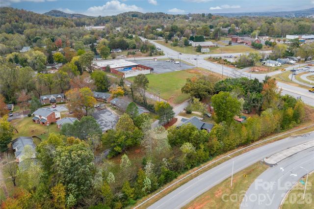 1515 Berkley Street SW, Lenoir, NC 28645
