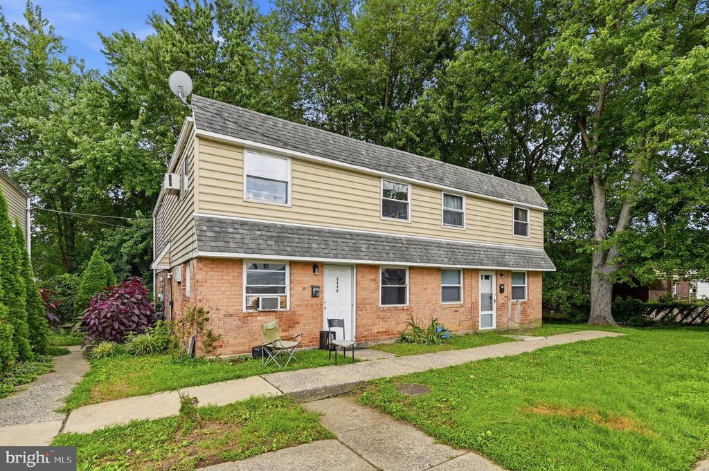 2626-32 PARKSIDE TER, BROOKHAVEN, PA 19015 — exterior