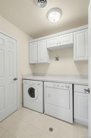 8399 Potter Road, Flushing, MI 48433