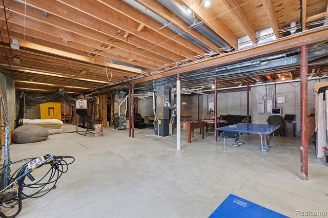 8399 Potter Road, Flushing, MI 48433