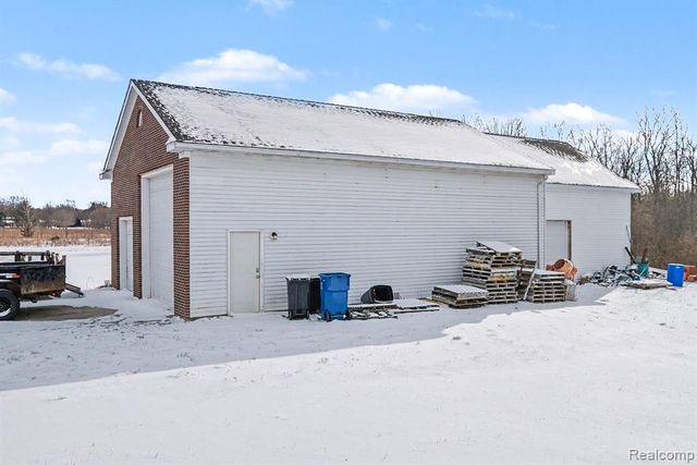 8399 Potter Road, Flushing, MI 48433