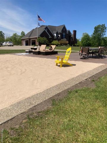 8399 Potter Road, Flushing, MI 48433