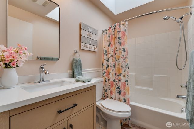 4844 NW Walgren Drive, Silverdale, WA 98383