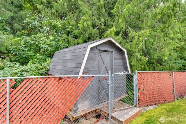 4844 NW Walgren Drive, Silverdale, WA 98383