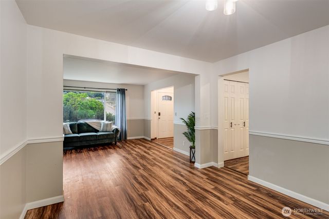 4844 NW Walgren Drive, Silverdale, WA 98383