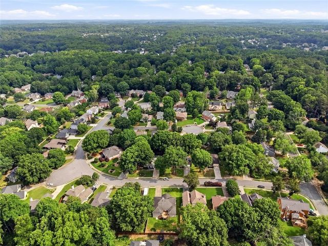 140 Greenmont Circle, Alpharetta, GA 30009