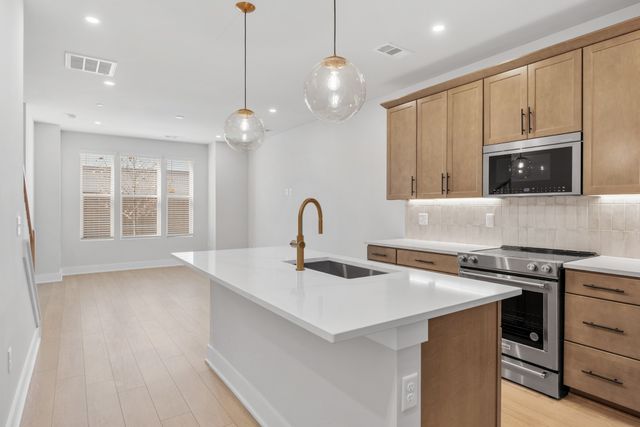 814 42nd Ave, N, Nashville, TN 37209