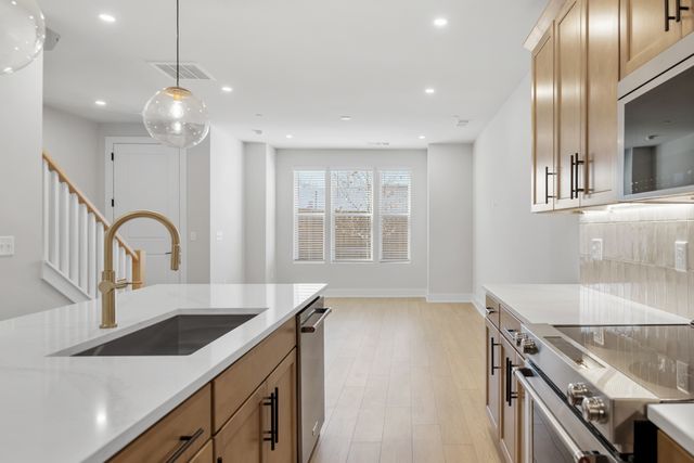 814 42nd Ave, N, Nashville, TN 37209